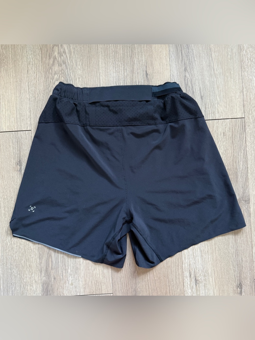 Lululemon 5” Surge Shorts Men Size Small Lined Stretch Running Gym